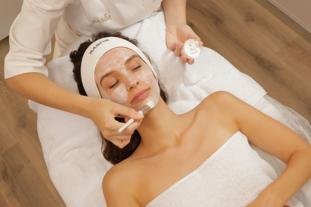 Осветляющий уход СИЯНИЕ / BRIGHTENING